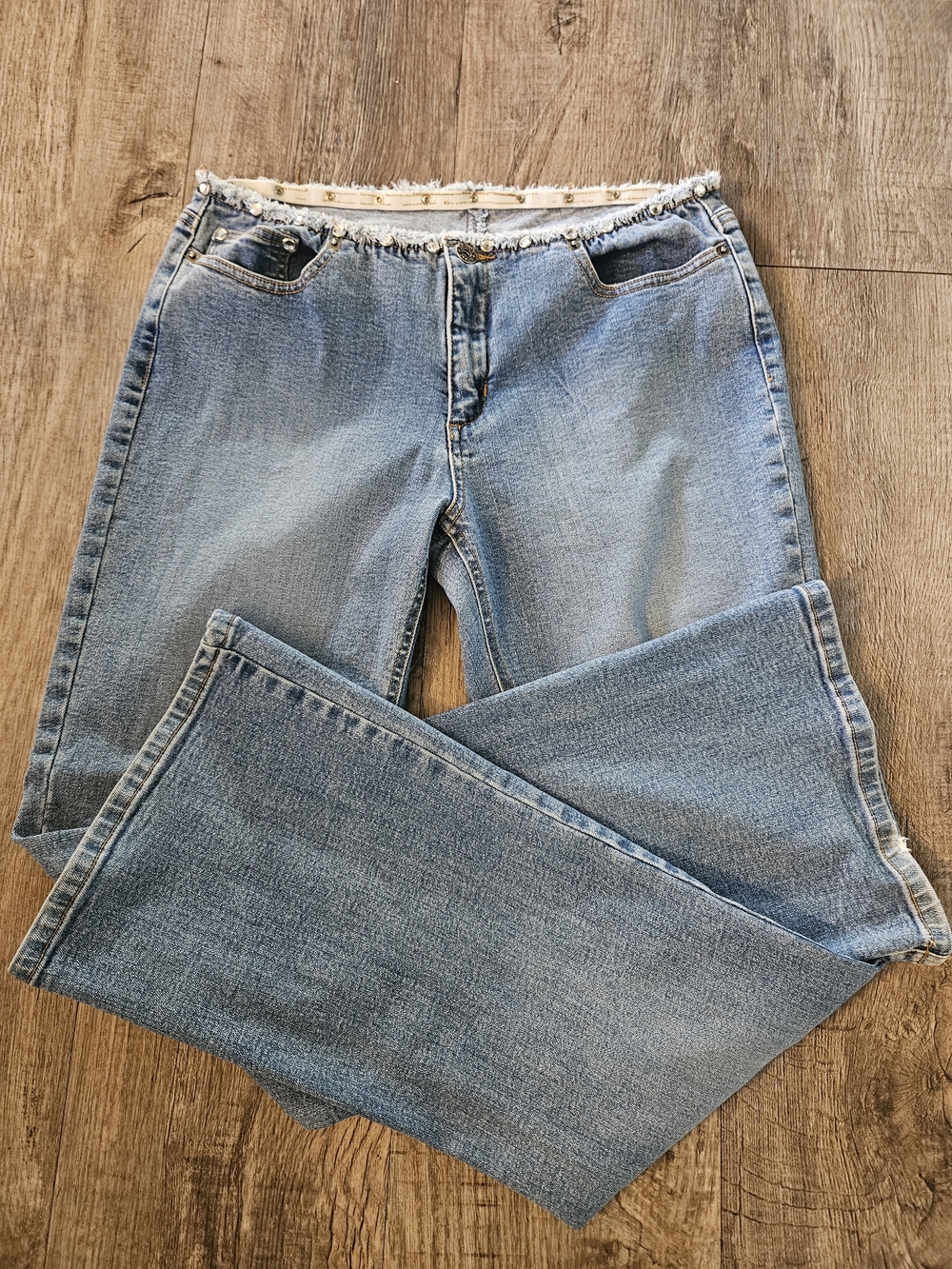 VTG Y2K BRODY JEANS, Crystal Rivets, Frayed Narrow Elastic Waist - Flared